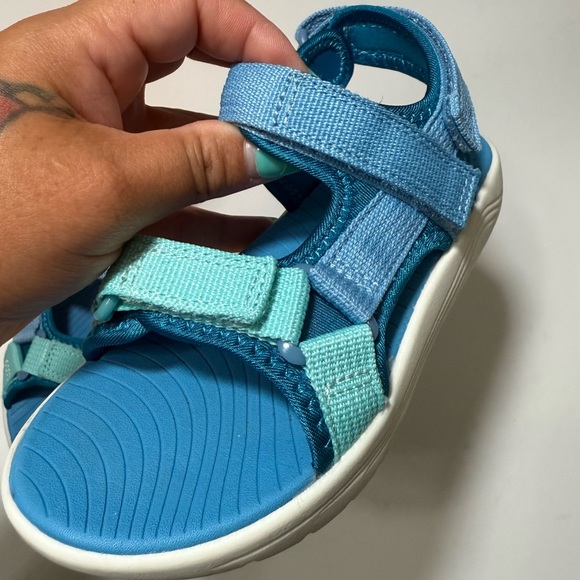 Cat & Jack Youth Boy Size 12 Blue Sandals with Adjustable Straps and White Sole - Picture 9 of 13